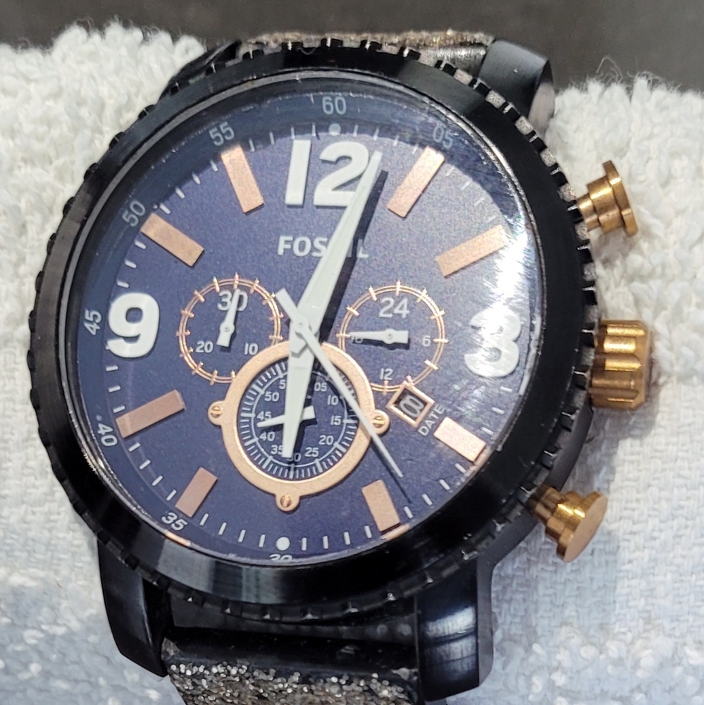GENUINE FOSSIL WATCH (BIG FACE)